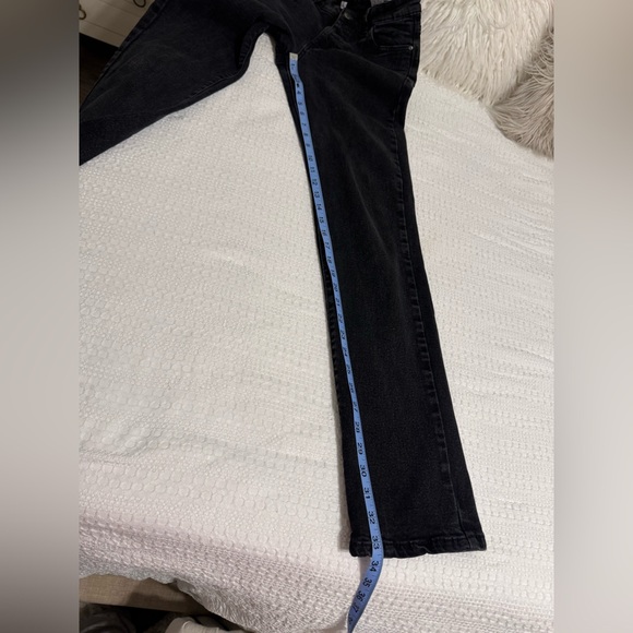 Elegant Black Straight Leg Women's Jeans - Picture 6 of 11